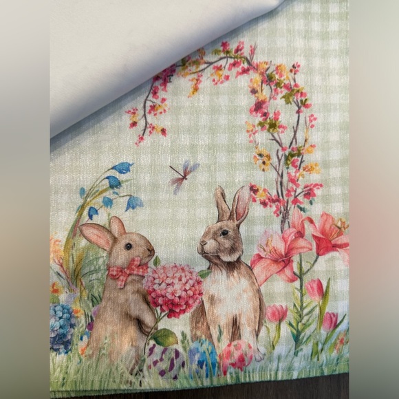 Nicole Miller Easter Spring Placemats set of 4 - Picture 3 of 6